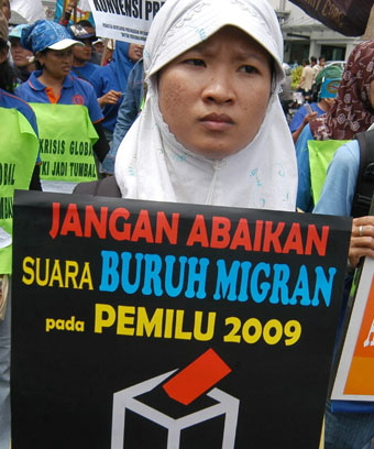 Migrant workers should have the right to vote / Migrant Care
